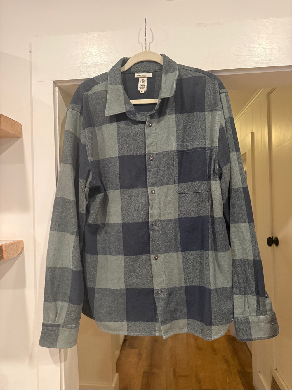 Men's Long-Sleeve Plaid Button-Down Shirt in Blue and Gray